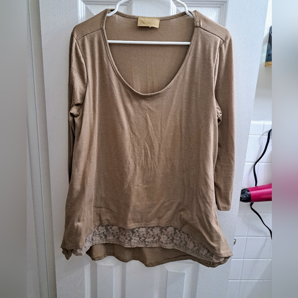 Ella Cream Asymmetrical 3/4 Sleeve Tunic